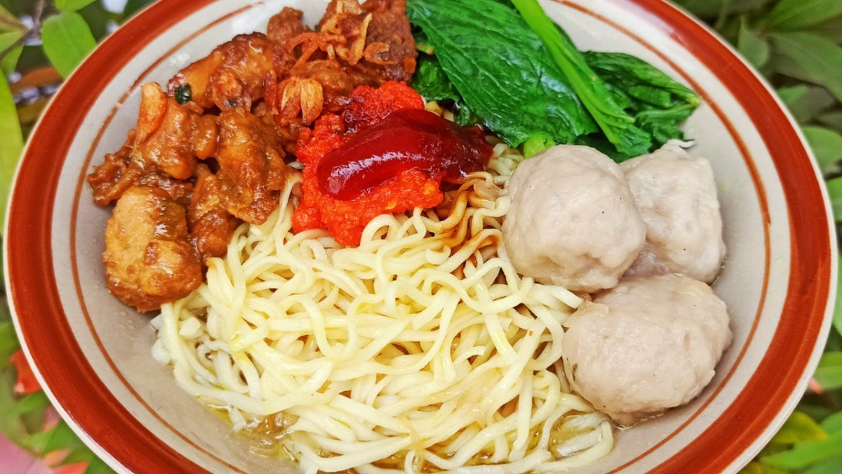 Mie Ayam dan Bakso Mekarsari: Kenikmatan Hangat di Setiap Sudut Cilacap